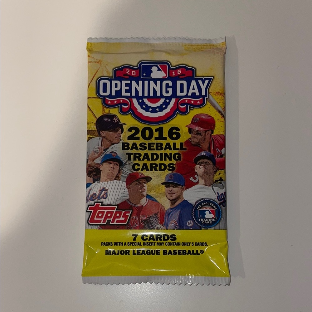 2016 Opening Day MLB Baseball Card Pack - 7 Cards